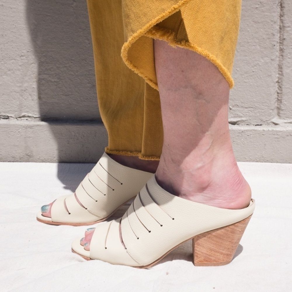 Fortress Of Inca Gaby Ivory Leather Mules